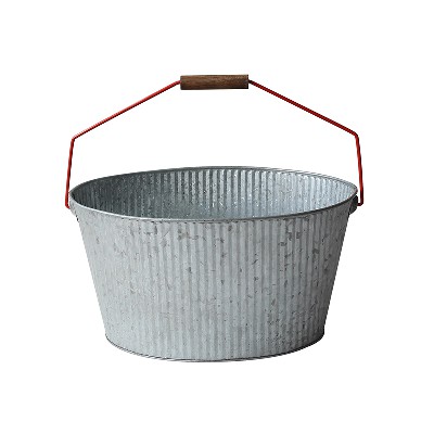Country Home Galvanized Metal Tub and Drink Bucket
