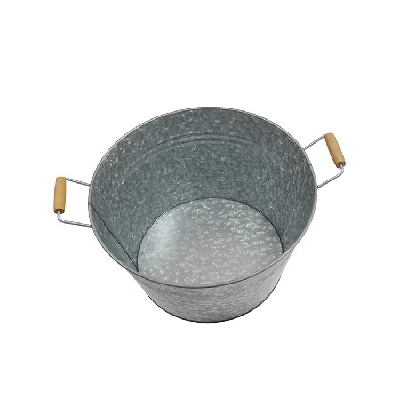 Galvanized metal drink tub